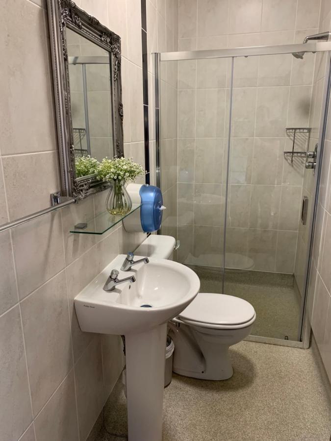 קילקני Lanigan'S Accommodation מראה חיצוני תמונה