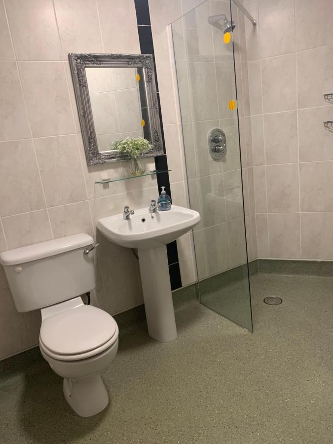 קילקני Lanigan'S Accommodation מראה חיצוני תמונה